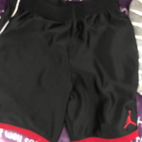 Grey and white shirt and black and red shorts - Picture 3 of 4